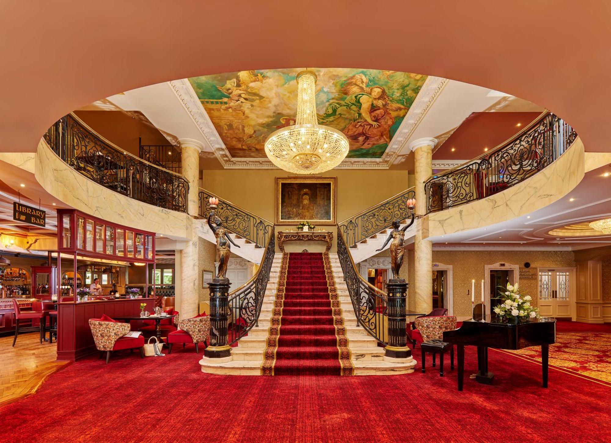 Bridge House Hotel, Leisure Club & Spa 털러모어 외부 사진